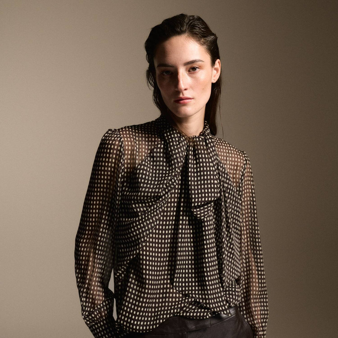 0039 ITALY Bluse Dorothea - brown dots