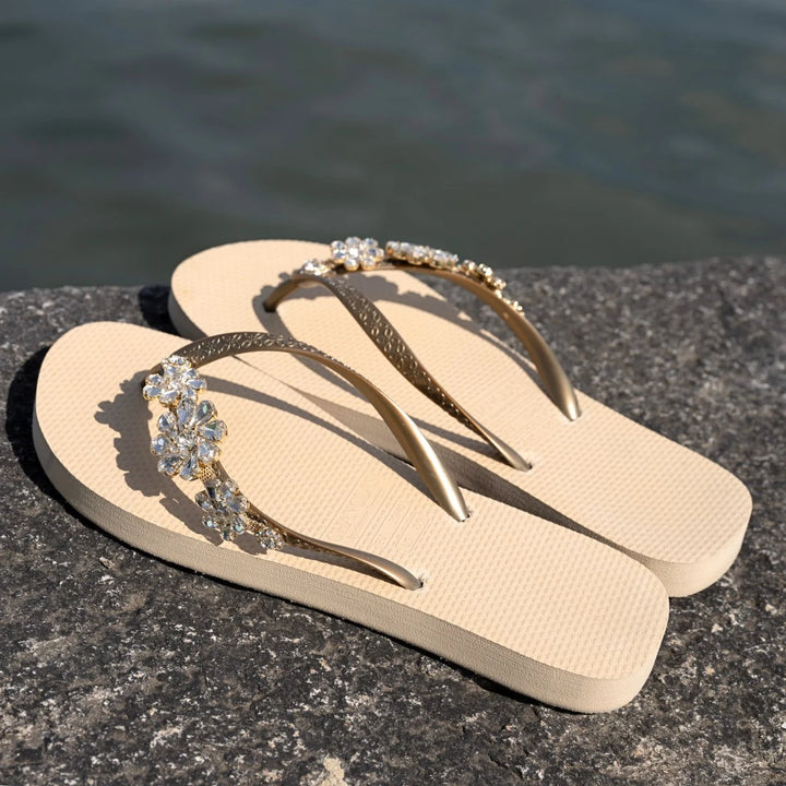 Chanclas by Simone Herrera "Celia" beige/Diamond - NoAna FASHION BEAUTY STYLING