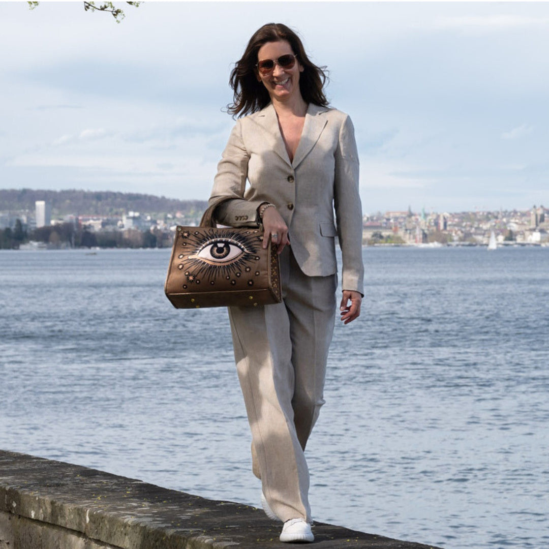 ADELE Pants Peter beige und Blazer Lola als eleganter Sommeranzug