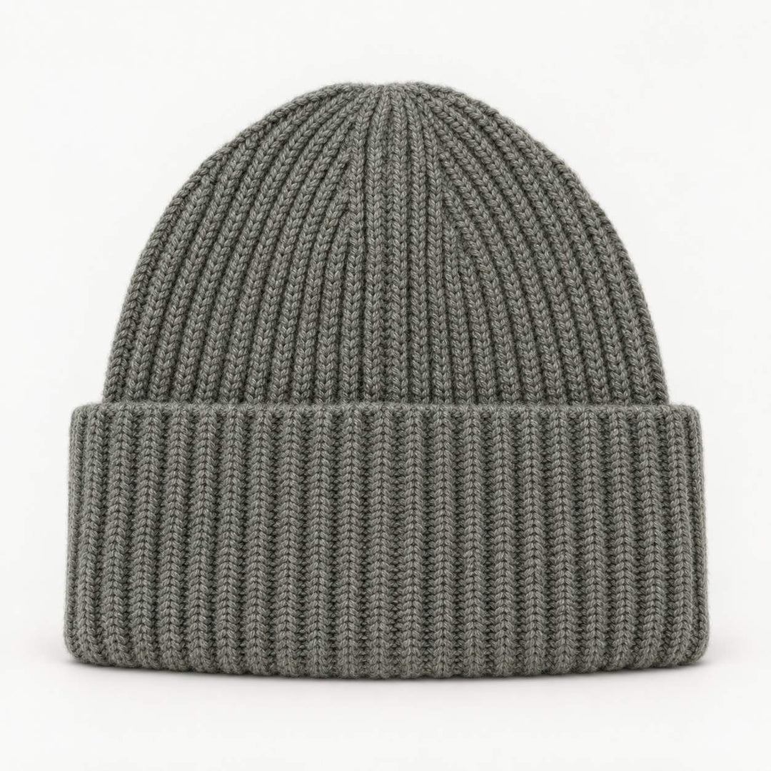 100% Cashmere Mütze Bari in Seagrass, graugrüne fein gestrickte Rippenmütze mit Umschlag in schlichtem Design