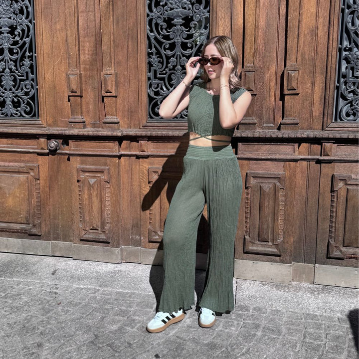 D’ARTEMIDE Alina Top khaki aus Baumwolle, luftiges One-Size-Top in natürlicher Bewegung im Outdoor-Bereich