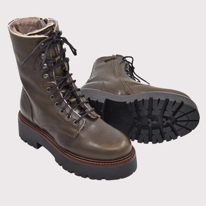 Dianetti Lammfell Schnürboots, Artikel-Nr. 1633 in Tudor Verde - NoAna FASHION BEAUTY STYLING