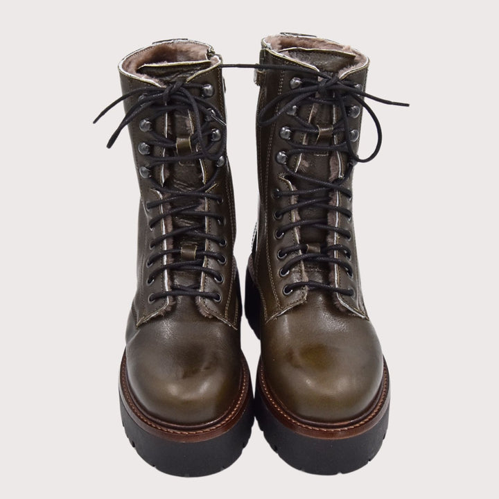 Dianetti Lammfell Schnürboots, Artikel-Nr. 1633 in Tudor Verde - NoAna FASHION BEAUTY STYLING