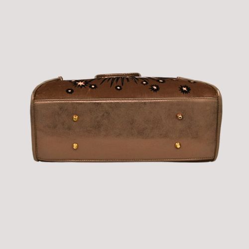 La Funky Mexicana La Grande Velvet Bag in camel aus Samt und veganem Leder, Unterseite der Tasche