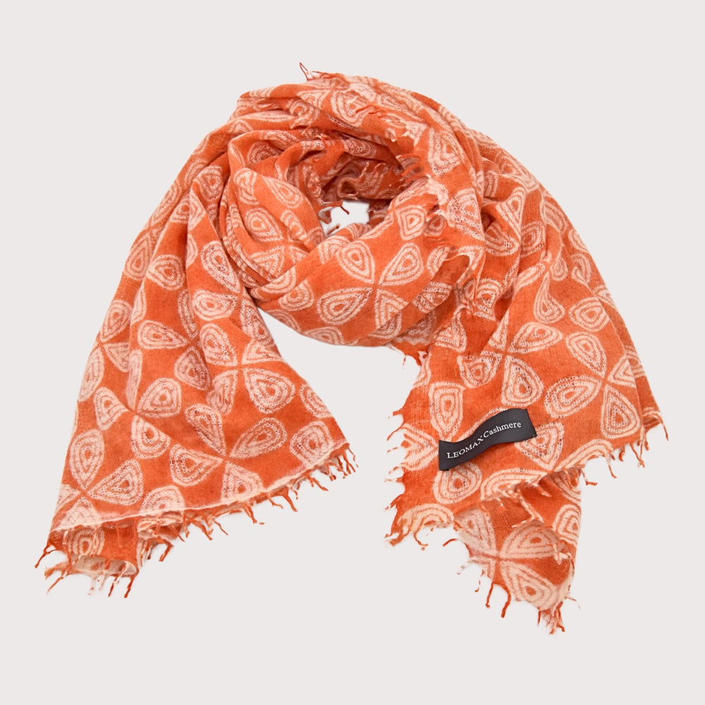 Leomax Cashmere Schal „Bali“ in Aperol (Orange) aus 100 % Kaschmir, leichter Fransenschal mit feinem Muster