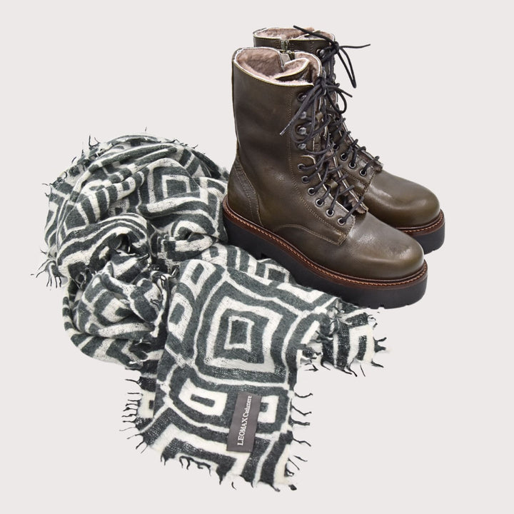 Dianetti Lammfell Schnürboots, Artikel-Nr. 1633 in Tudor Verde - NoAna FASHION BEAUTY STYLING