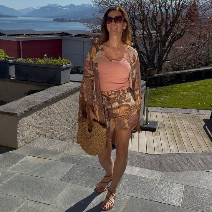 Salty Skin Shorts Ethno Brown – kurze Viskose Shorts mit Ethnomuster im Sommerlook