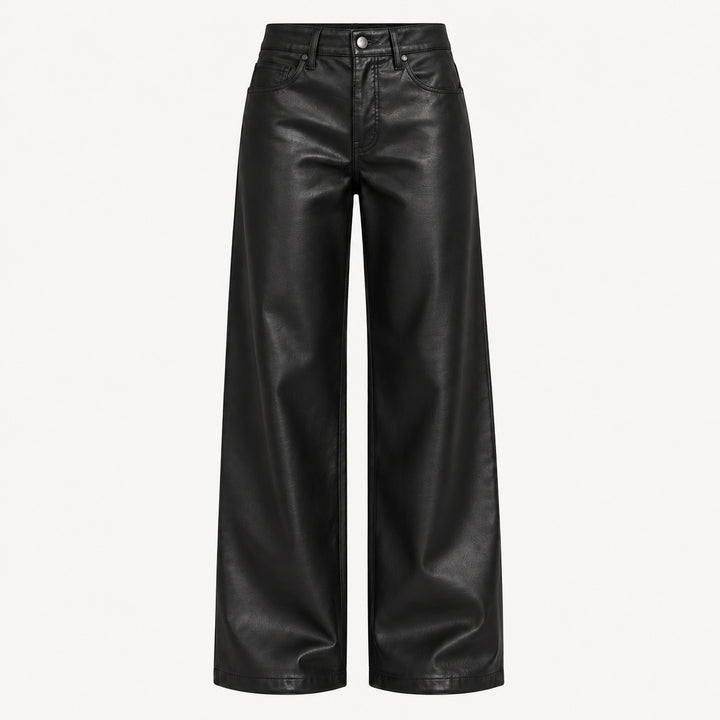 THE.NIM vegane Lederhose TORI Black – schwarze High Rise Wide Leg Hose in veganer Lederoptik von vorne