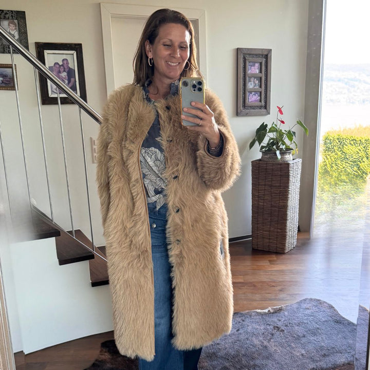 Urbancode London – Reversible Faux Fur Coat Caramel
