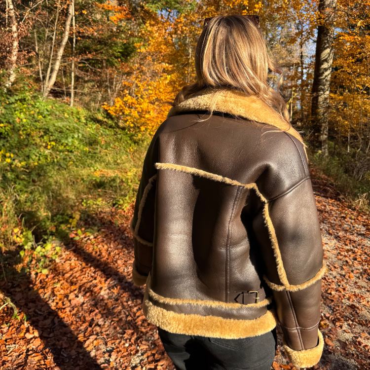 Vegancode London – Vegan Leather Bomber Jacket Braun-Caramel