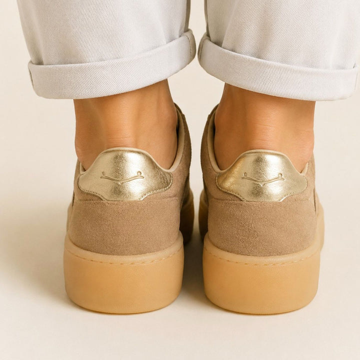 Voile Blanche Mind 02 W Sneaker in Camel mit Metallic-Detail in Rückansicht